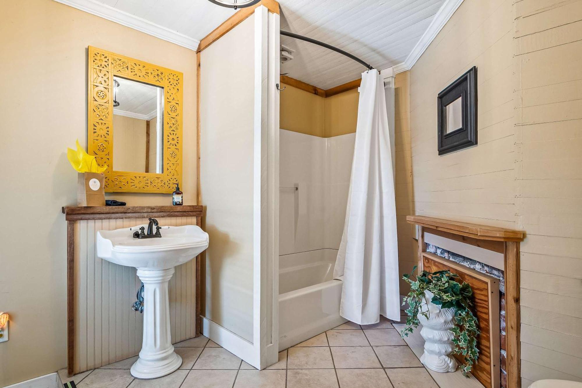 Old Carrabelle Hotel Hemingway Suite 外观 照片